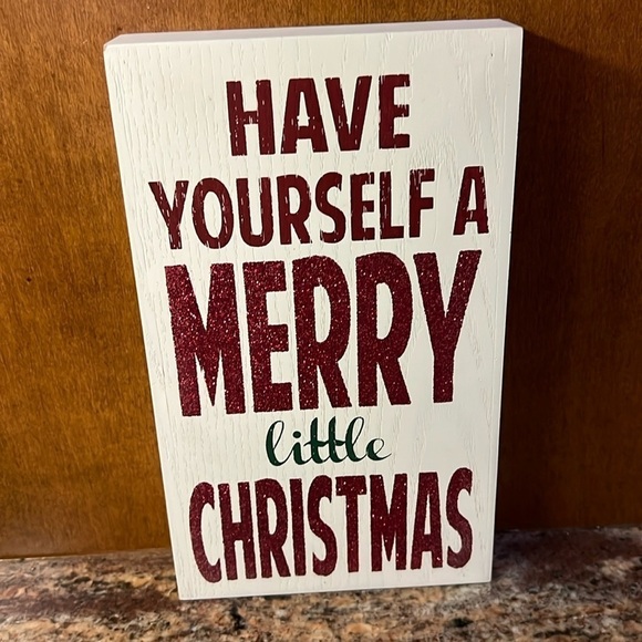 “Have Yourself A Merry little Christmas” wooden Christmas decor 6“ x 10“ - Picture 1 of 4